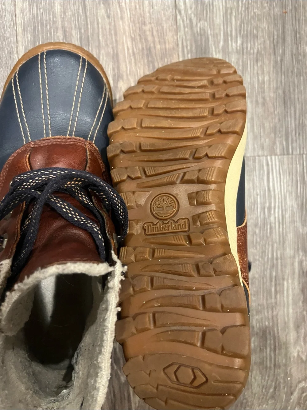 Timberland Women's Mt Hayes Waterproof Chukka Boots size 8
